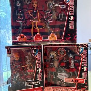 Monster High 3 pack bundle- original cheerleading set from 2012, Werecat Sisters